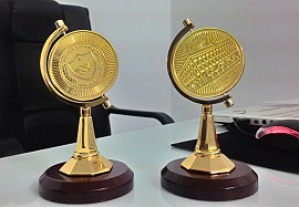 CÚP GỖ ĐỒNG QUÀ TẶNG PHƯƠNG LINH GD 10